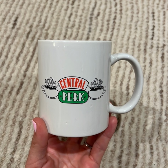 FRIENDS Other - Friends "Central Perk" Coffee Mug